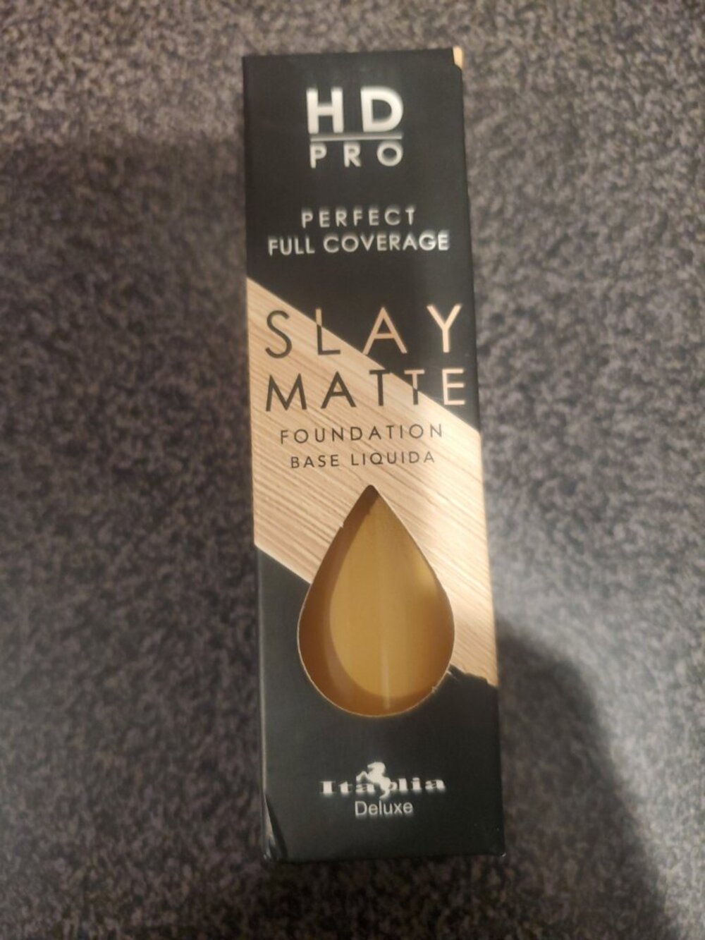 Italia Deluxe HD Pro Slay Matte Foundation - Lightweight Oil-Free Classic Tan